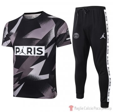Tuta da Track Paris Saint-Germain Manica Corta 2020/2021 Nero e Grigio Tuta da Track Paris Saint-Germain Manica Corta 2020/2021 Nero e Grigio